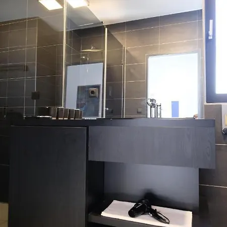 Апарт-отель Blackhome I Contactless Check-in 3*