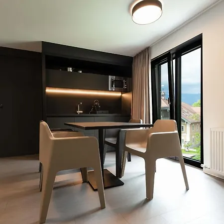 Апарт-отель Blackhome I Contactless Check-in 3*