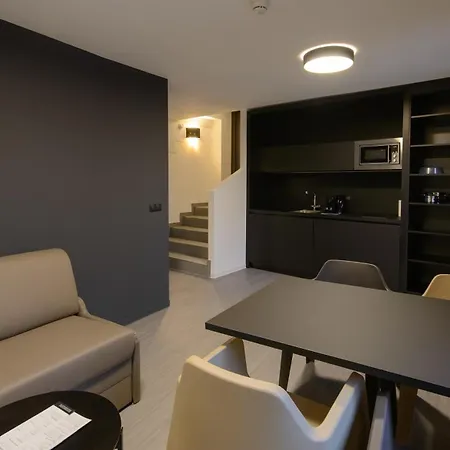 Blackhome I Contactless Check-in 3*